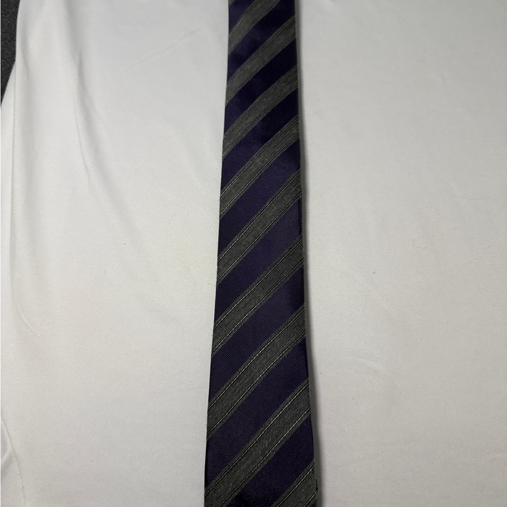 Penguin Tie by Munsingwear Skinny Tie - Elegant Purple and Gray Men's Tie